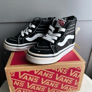 Sk8-hi zip toddler vans